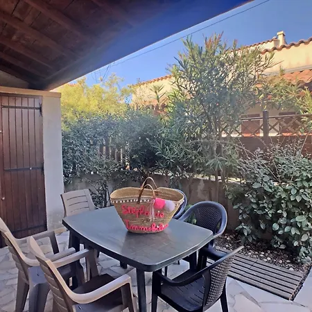 Appartement Pour 6 Pers. Avec Piscine, Proche - Fr-1-475-208 Les Saintes-Maries-de-la-Mer
